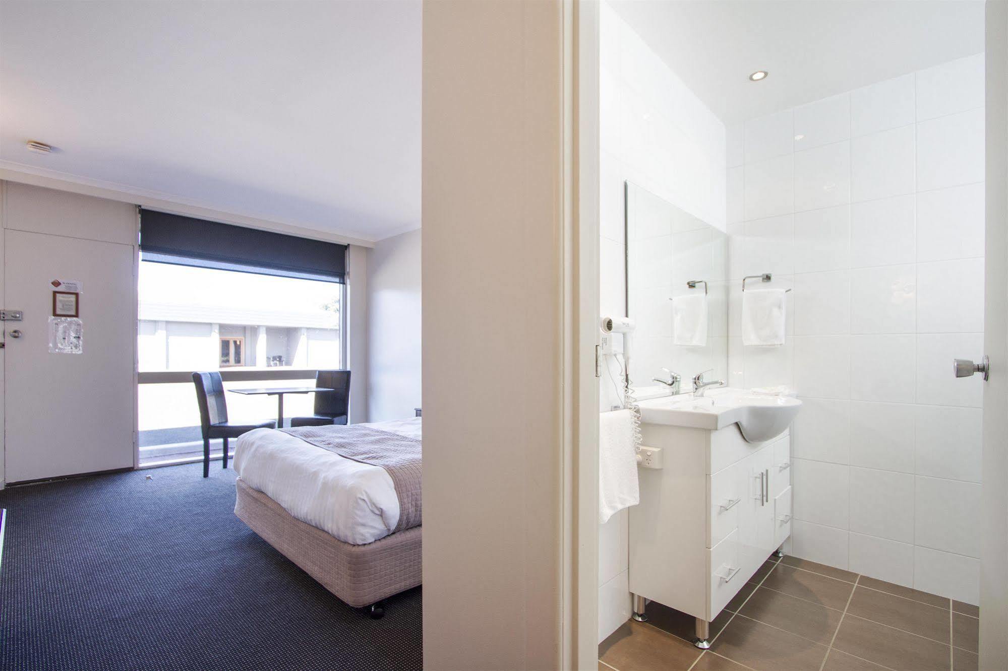 Sunshine Motor Inn Ardeer Экстерьер фото
