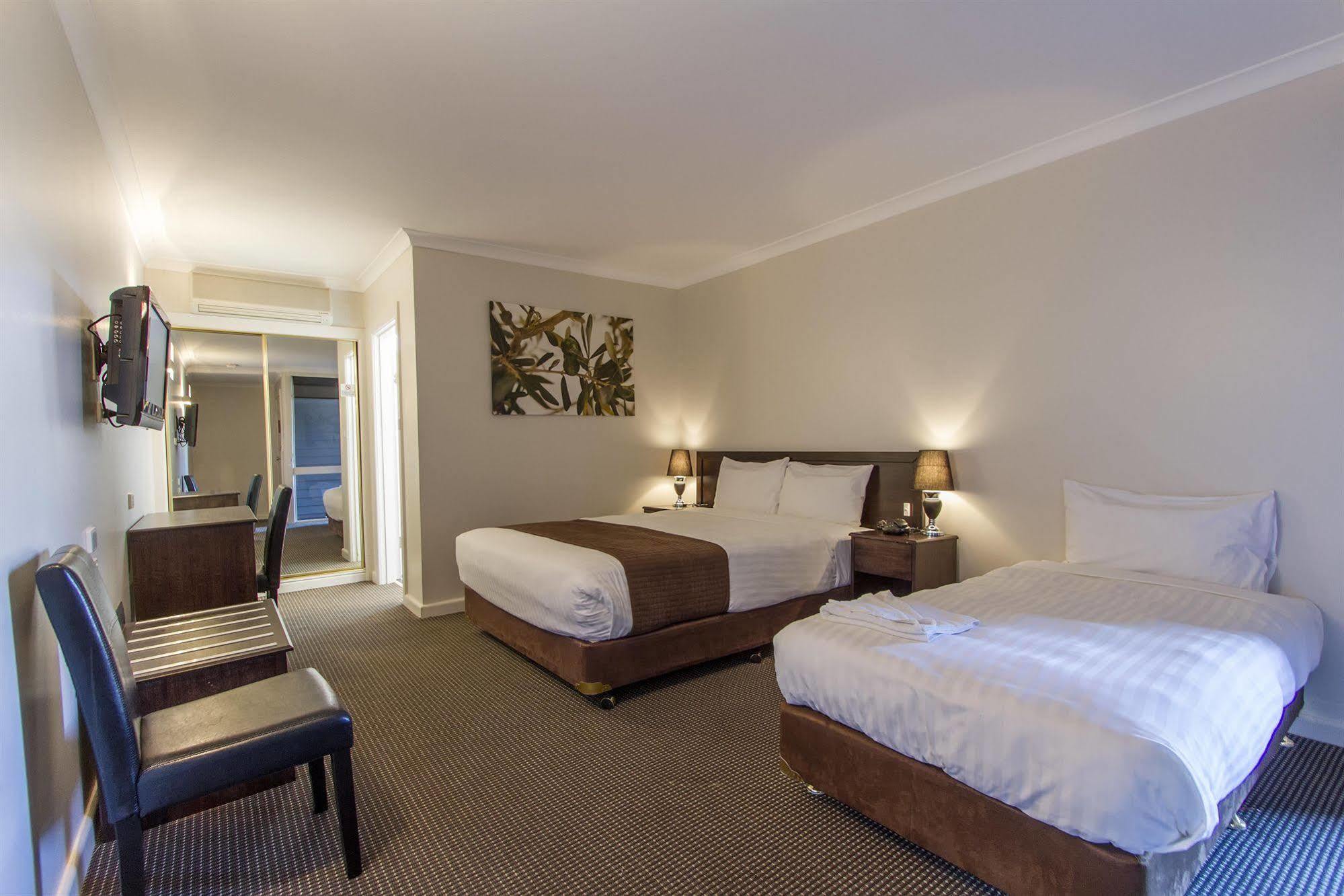 Sunshine Motor Inn Ardeer Экстерьер фото