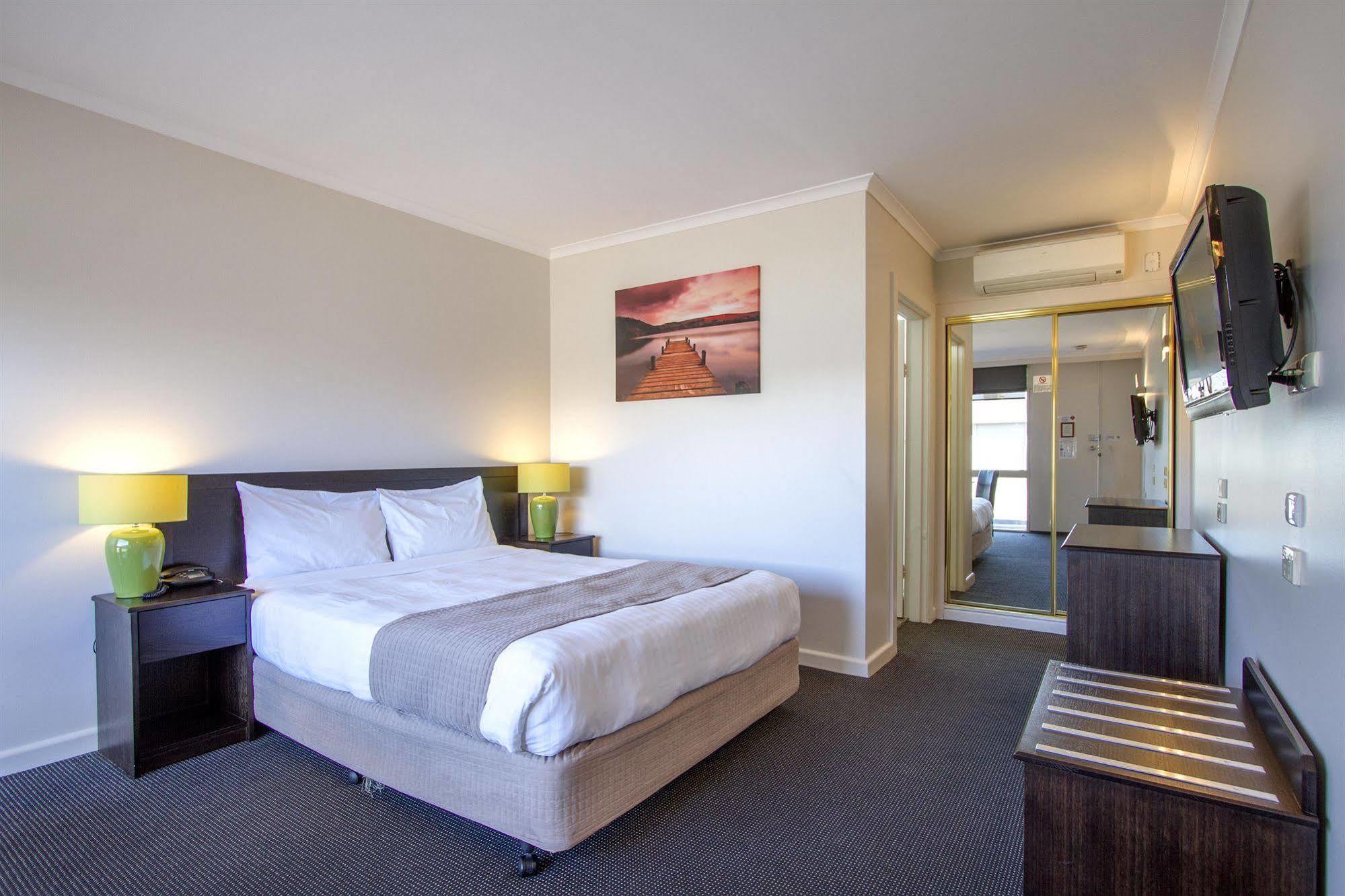 Sunshine Motor Inn Ardeer Экстерьер фото